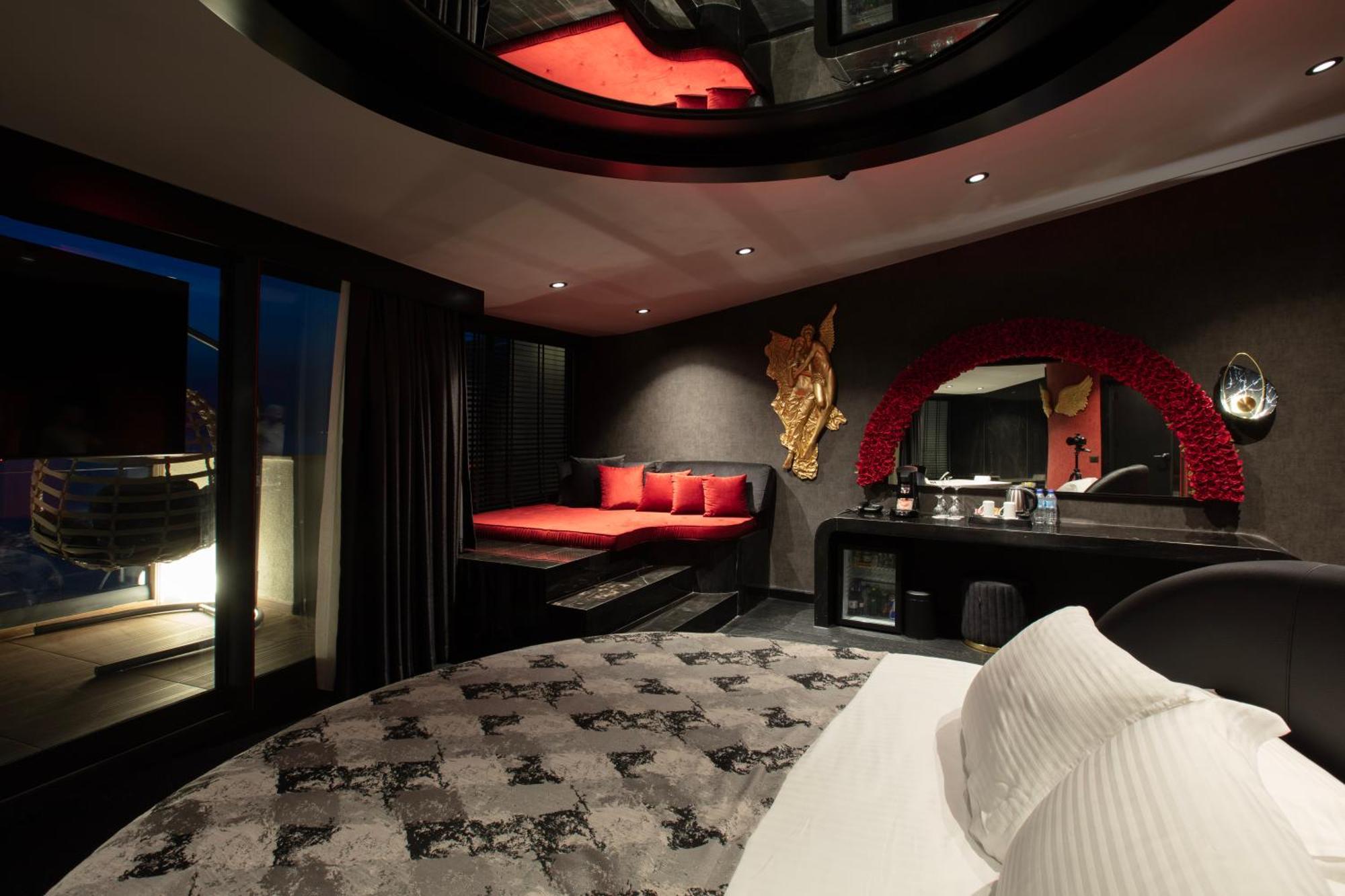 Charisma De Luxe Hotel Kusadasi Bagian luar foto