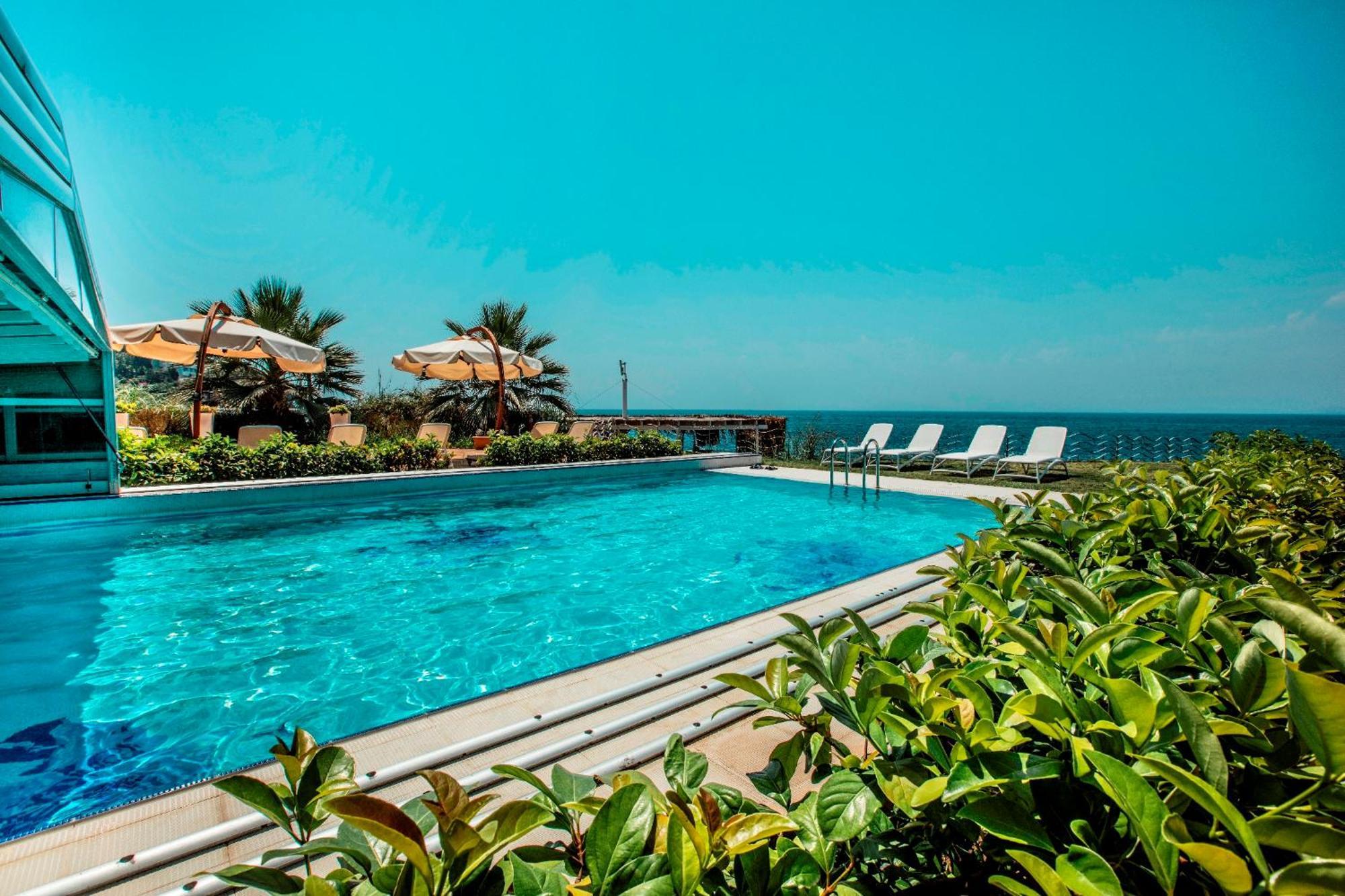 Charisma De Luxe Hotel Kusadasi Bagian luar foto