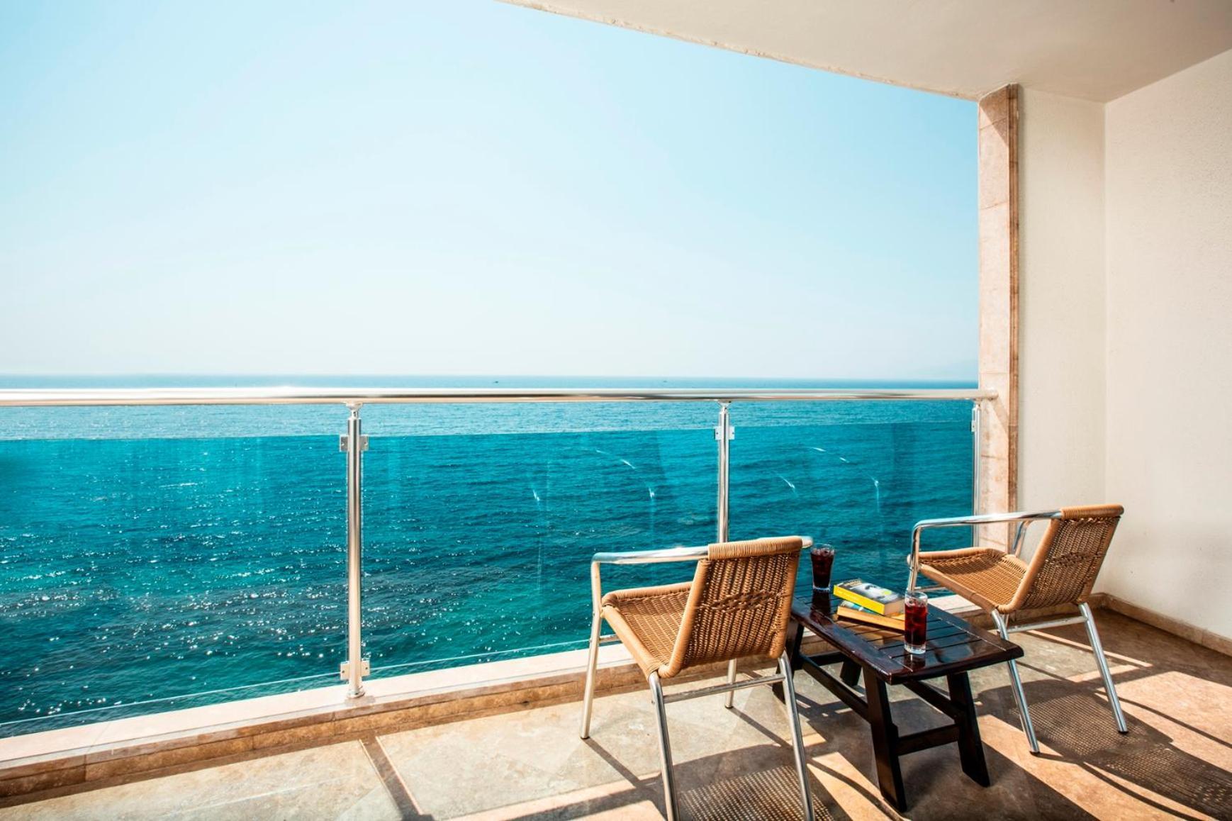 Charisma De Luxe Hotel Kusadasi Bagian luar foto