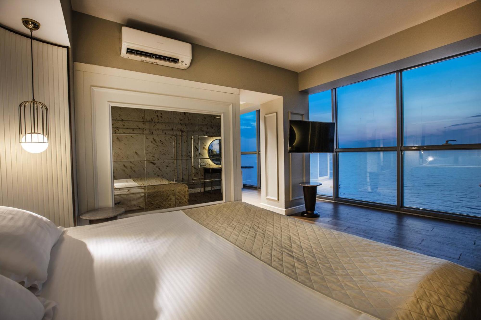Charisma De Luxe Hotel Kusadasi Bagian luar foto